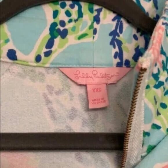 Lily Pulitzer Popover - Picture 3 of 3